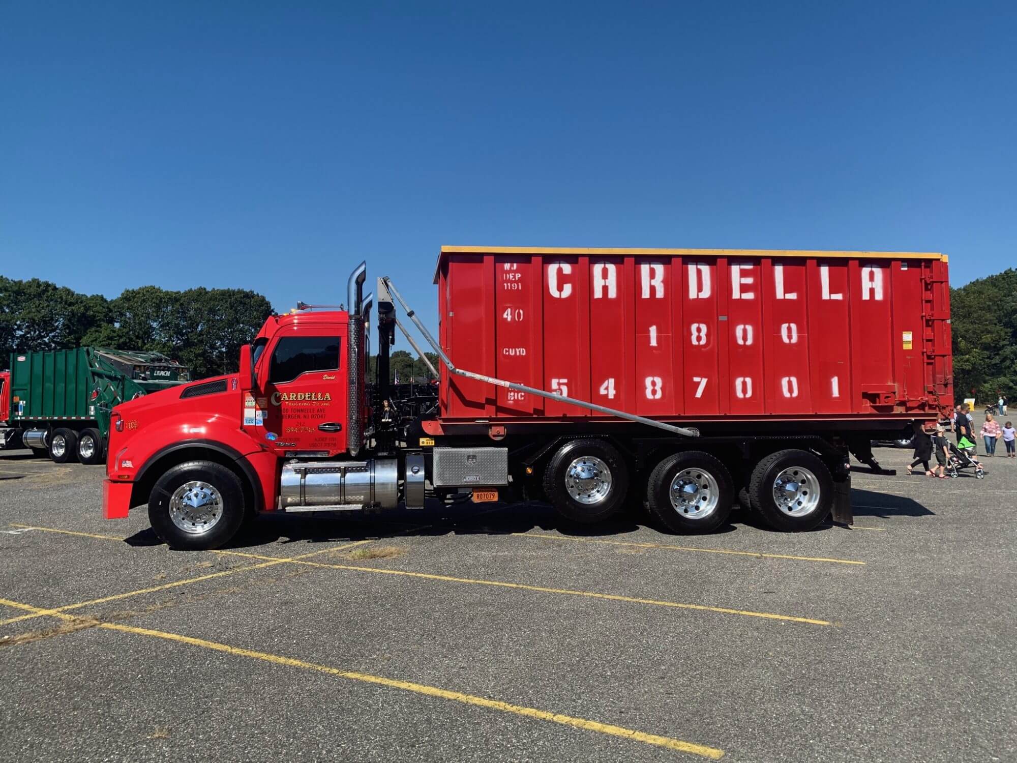 Cardella Truck with Dumpster, side profile